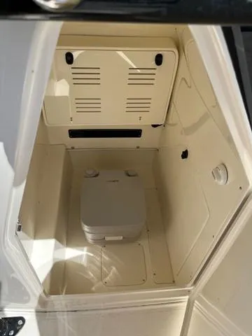 Slide: The Image of Shearwater 260 Carolina Bay 2023 - 12