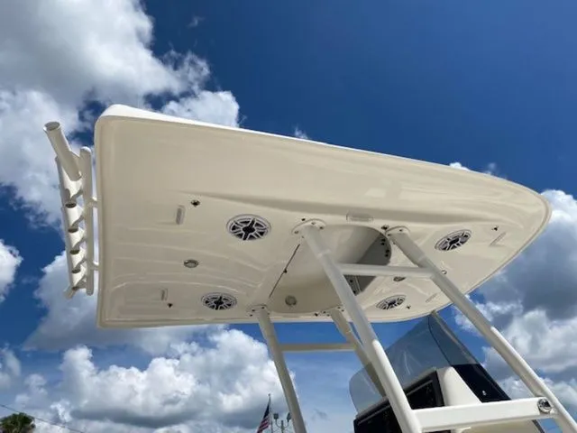 Slide: The Image of Shearwater CAROLINA BAY SS 2024 - 7