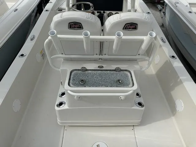 Slide: The Image of Ranger 2510 Bay 2024 - 10