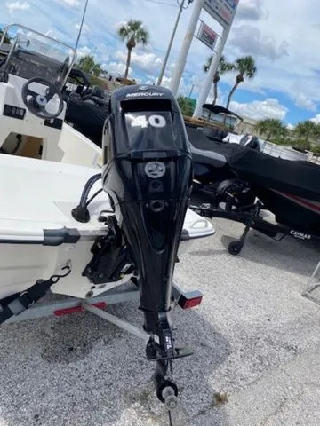 Slide: The Image of Mako Pro Skiff 13 CC 2025 - 5