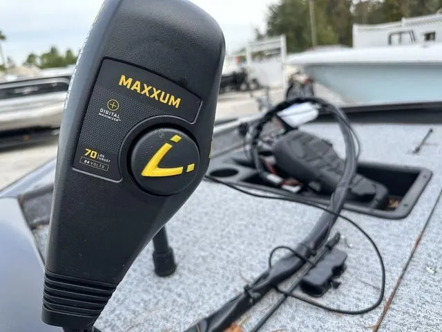 Slide: The Image of Close-up of Maxxum trolling motor on 2024 Tracker PROTEAM 195 TXW boat. - 4
