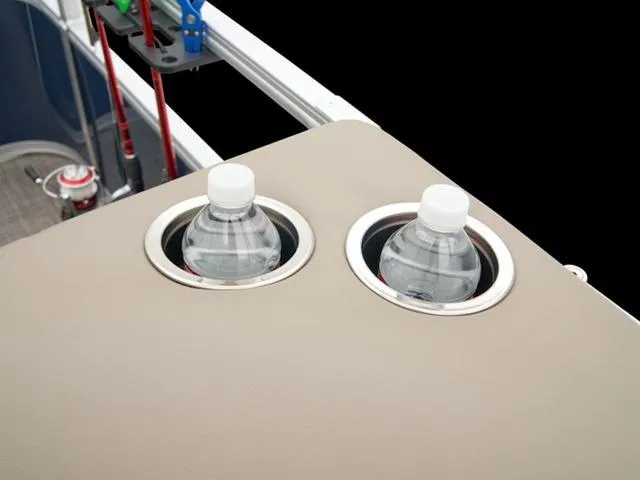 Slide: The Image of Ranger 200F 2024 - 27