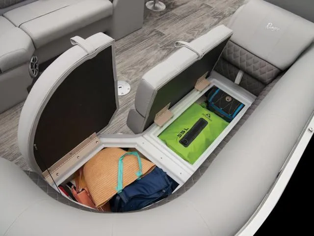 Slide: The Image of Ranger 243C 2024 - 29