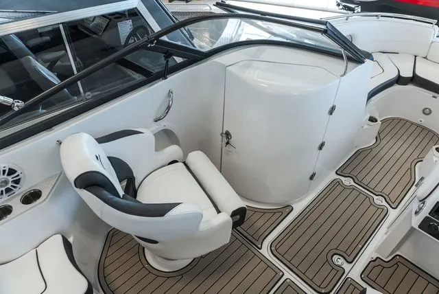 Slide: The Image of Stingray 231 DC 2025 - 14