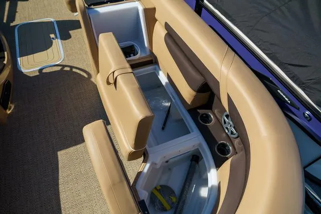 Slide: The Image of Barletta Cabrio C22UC 2025 - 10