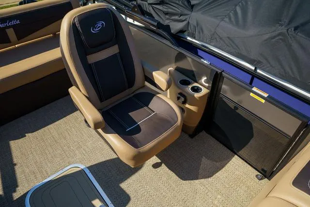 Slide: The Image of Barletta Cabrio C22UC 2025 - 14