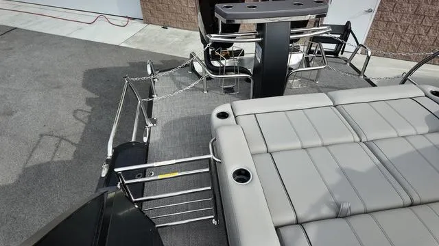 Slide: The Image of Barletta Lusso L25UCAT 2025 - 32