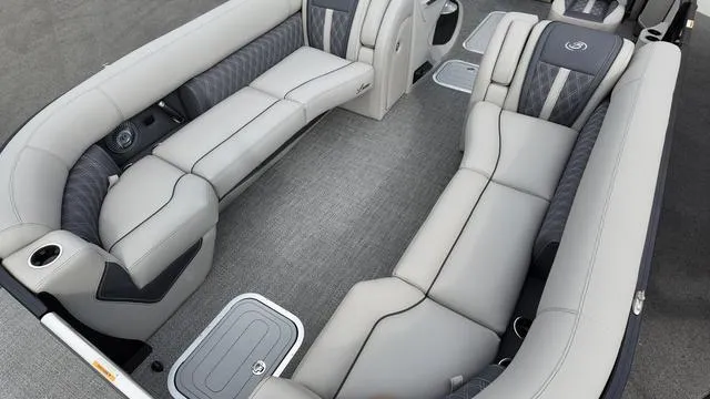 Slide: The Image of Barletta Lusso L25UCAT 2025 - 8