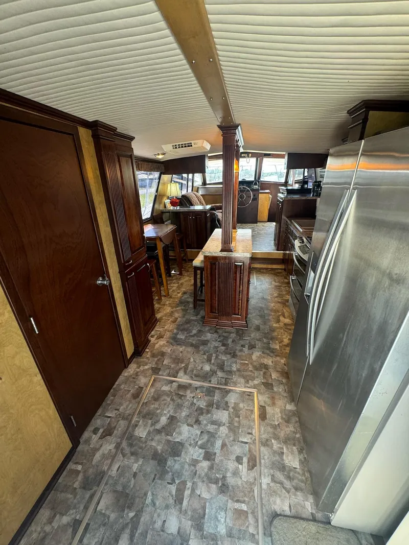 Slide: The Image of Blue Water Motor Yacht 1982 - 21