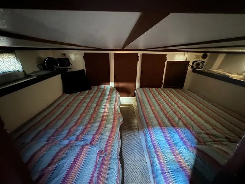 Slide: The Image of Blue Water Motor Yacht 1982 - 24