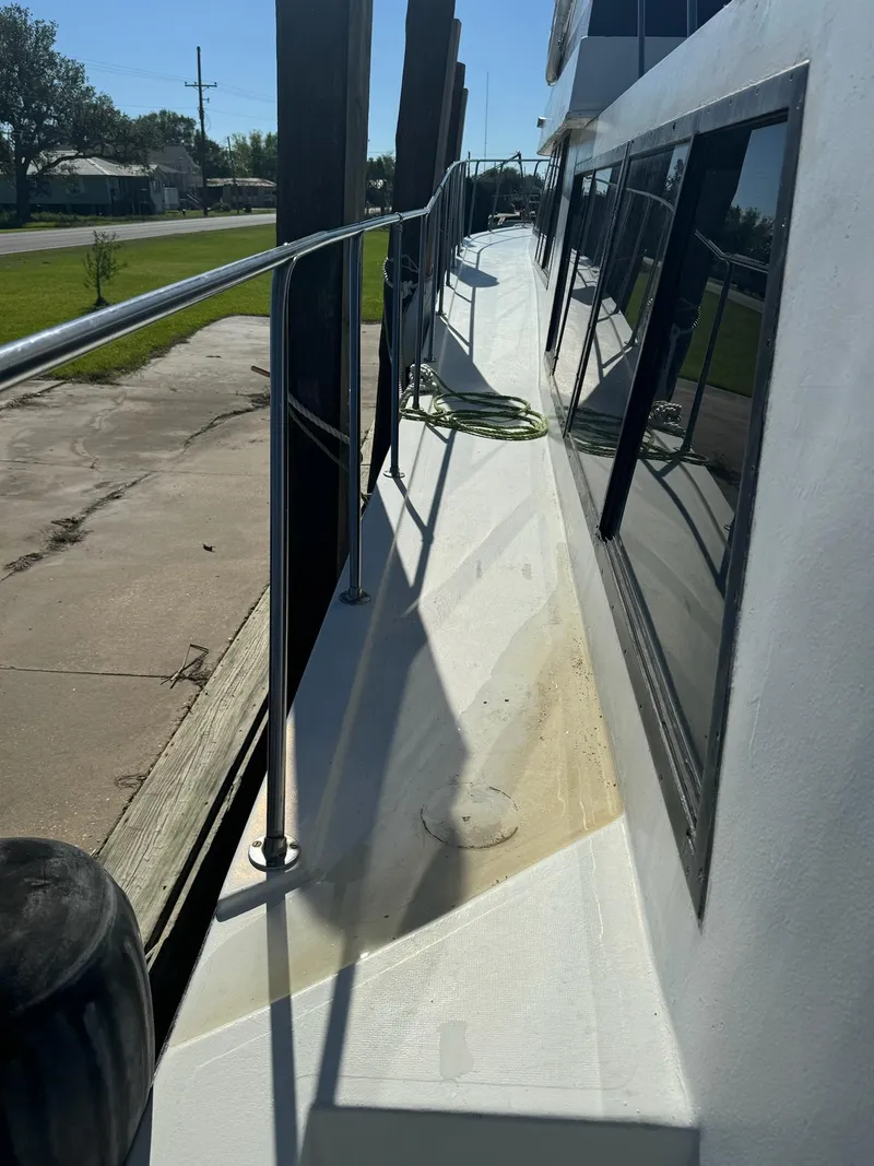 Slide: The Image of Blue Water Motor Yacht 1982 - 33