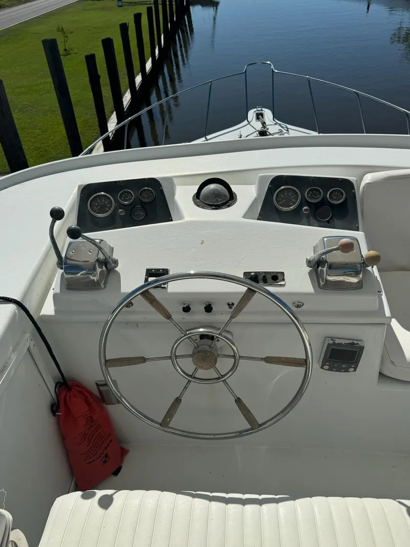 Slide: The Image of Blue Water Motor Yacht 1982 - 5