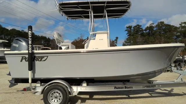 The Image of Parker Marine 18SE Center Console 2025 - 1
