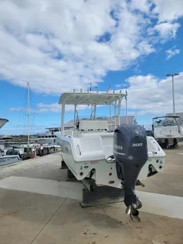 Slide: The Image of 2016 Sea Hunt Edge 24 boat with Yamaha 300 engine at marina. - 6