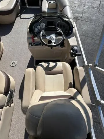 Slide: The Image of Tracker PARTY BARGE® 22 XP3 2016 - 8