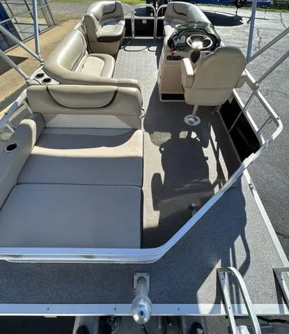 Slide: The Image of Tracker PARTY BARGE® 22 XP3 2016 - 9