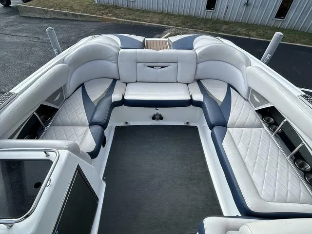 Slide: The Image of MasterCraft X55 2009 - 5