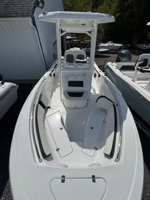 Slide: The Image of Tidewater 198 CC Adventure 2025 - 9