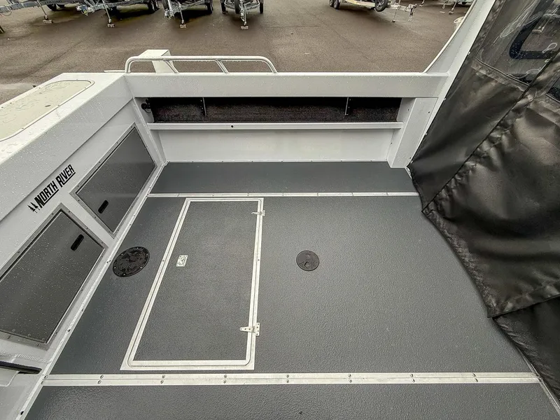 Slide: The Image of North River 23' Seahawk 2025 - 11