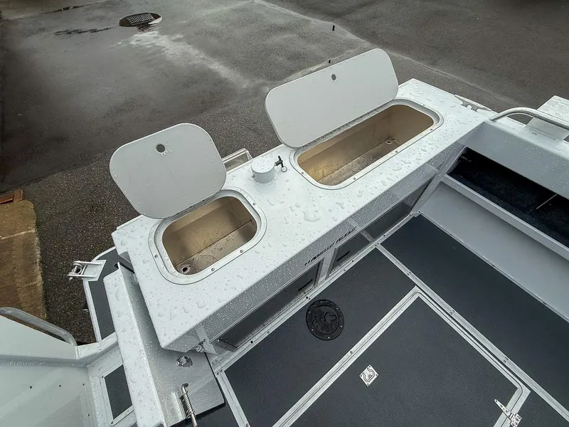 Slide: The Image of North River 23' Seahawk 2025 - 14