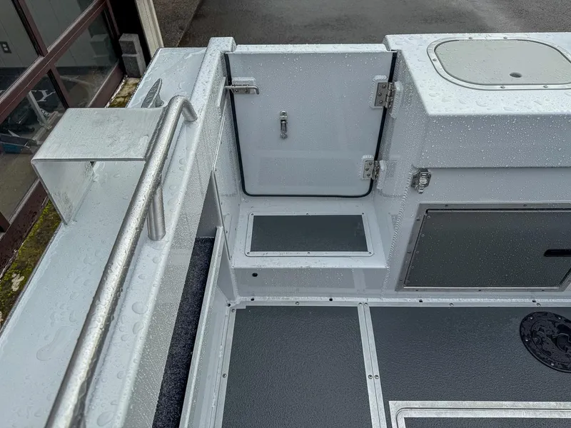 Slide: The Image of North River 23' Seahawk 2025 - 15