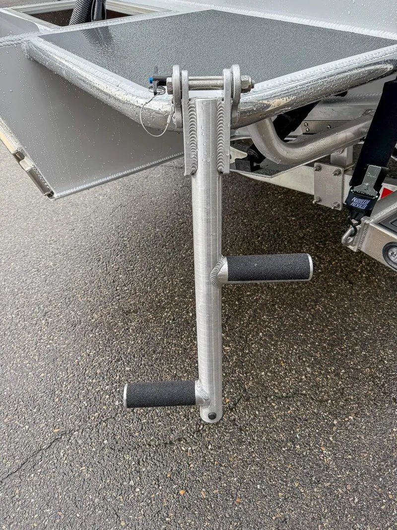 Slide: The Image of North River 23' Seahawk 2025 - 17