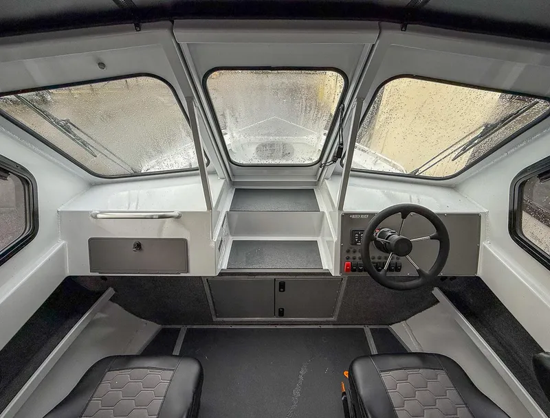 Slide: The Image of North River 23' Seahawk 2025 - 7