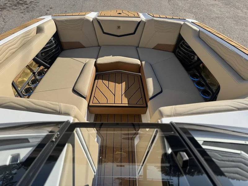 Slide: The Image of Nautique Super Air Nautique G23 2025 - 11