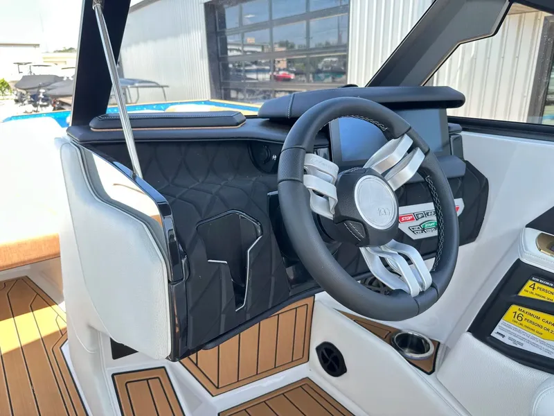 Slide: The Image of Correct Craft Super Air Nautique S23 2025 - 20