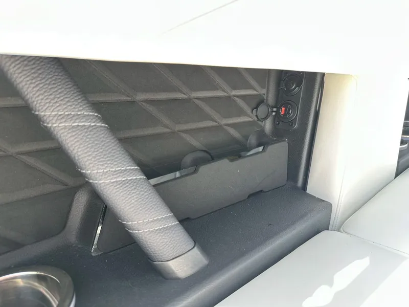 Slide: The Image of Correct Craft Super Air Nautique S23 2025 - 34