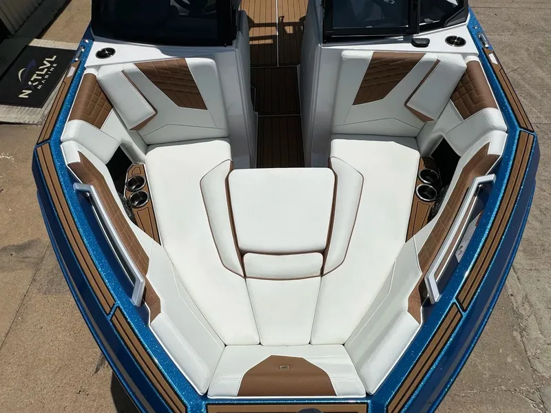 Slide: The Image of Correct Craft Super Air Nautique S23 2025 - 42