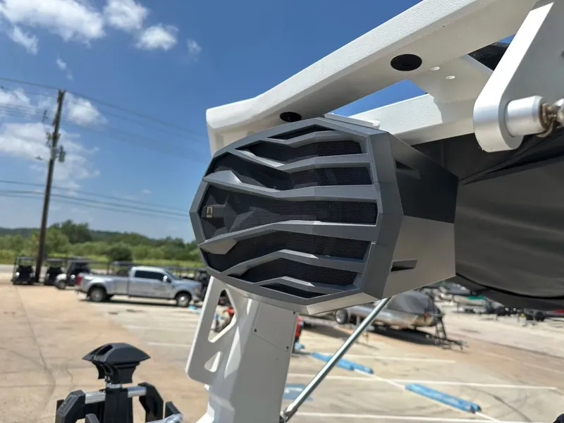 Slide: The Image of Correct Craft Super Air Nautique S23 2025 - 48