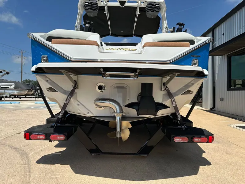 Slide: The Image of Correct Craft Super Air Nautique S23 2025 - 5