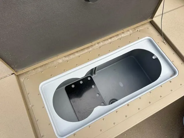 Slide: The Image of G3 Gator Tough 18 SC 2025 - 8