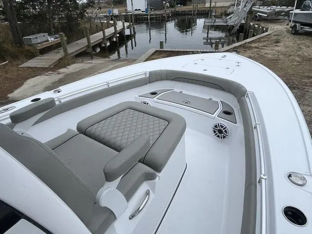 Slide: The Image of Sportsman Masters 267OE Bay Boat 2025 - 9