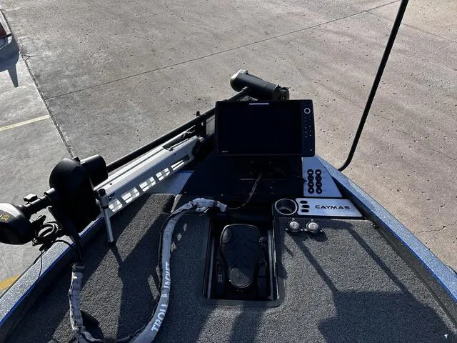 Slide: The Image of Caymas CX 21 2022 - 10