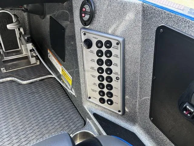 Slide: The Image of Caymas CX 21 2022 - 19