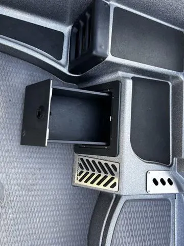 Slide: The Image of Caymas CX 21 2022 - 24