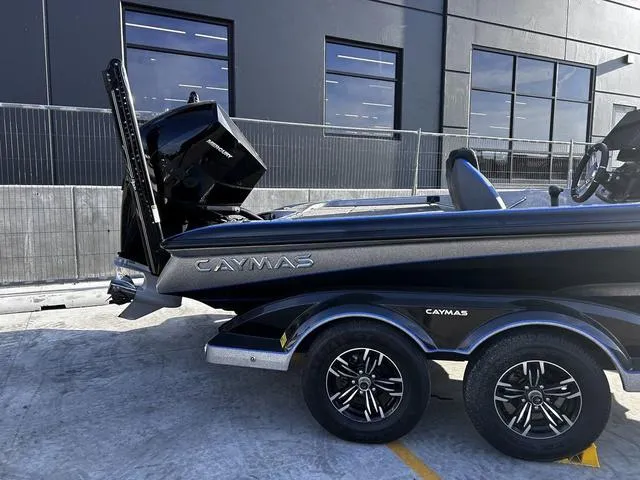Slide: The Image of Caymas CX 21 2022 - 3