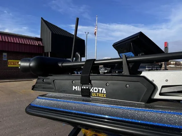 Slide: The Image of Caymas CX 21 2022 - 8