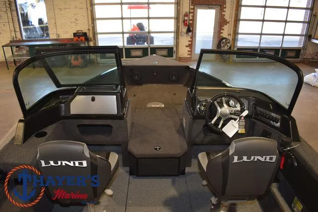 Slide: The Image of Lund 1775 Impact XS Sport 2025 - 13