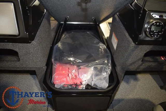 Slide: The Image of Lund 1775 Impact XS Sport 2025 - 17