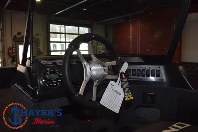 Slide: The Image of Lund 1775 Impact XS Sport 2025 - 26