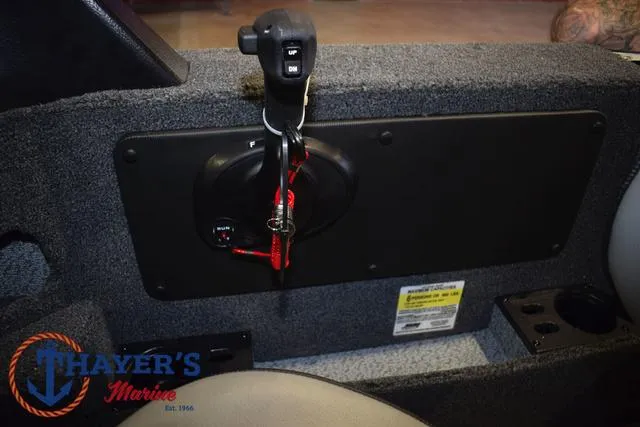 Slide: The Image of Lund 1775 Impact XS Sport 2025 - 27