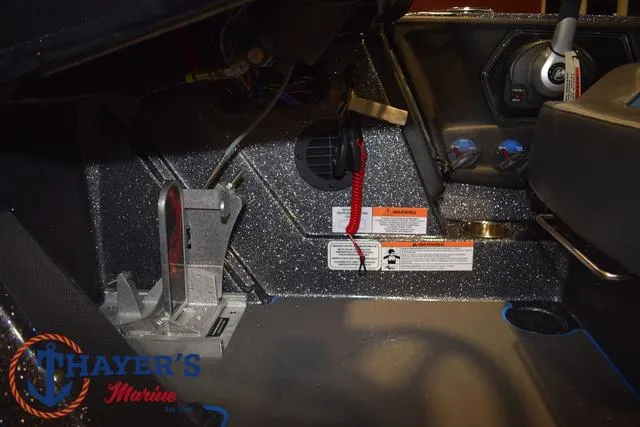 Slide: The Image of Ranger Z520R Cup-Equipped 2025 - 31