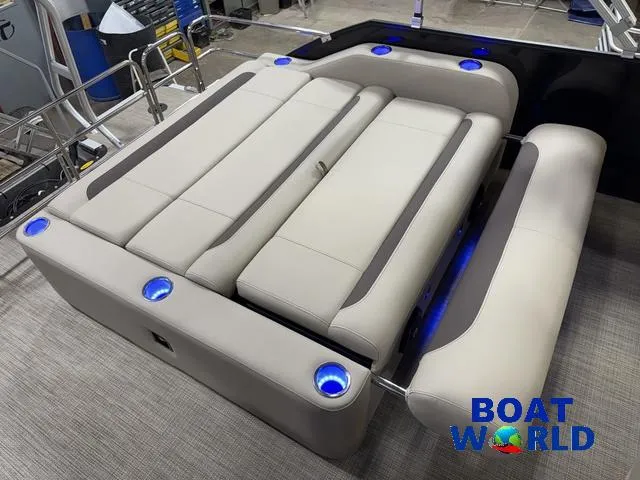 Slide: The Image of Bentley Pontoons Legacy 220 Swingback & Honda 4-Stroke EFI 2026 - 25