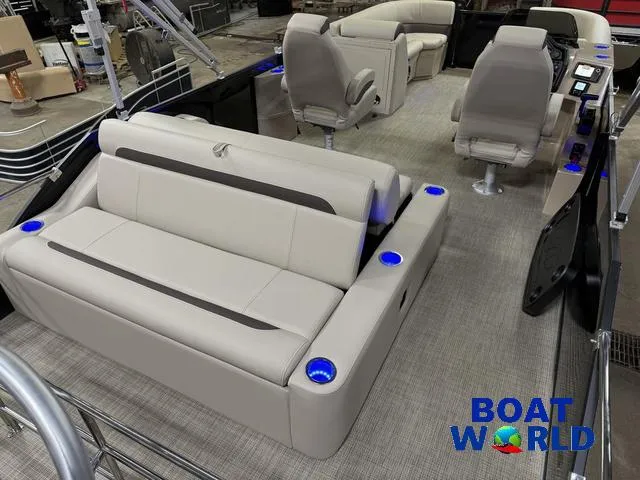 Slide: The Image of Bentley Pontoons Legacy 220 Swingback & Honda 4-Stroke EFI 2026 - 27