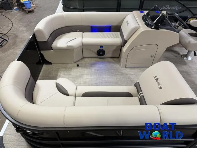 Slide: The Image of Bentley Pontoons Legacy 220 Swingback & Honda 4-Stroke EFI 2026 - 3