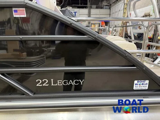 Slide: The Image of Bentley Pontoons Legacy 220 Swingback & Honda 4-Stroke EFI 2026 - 43