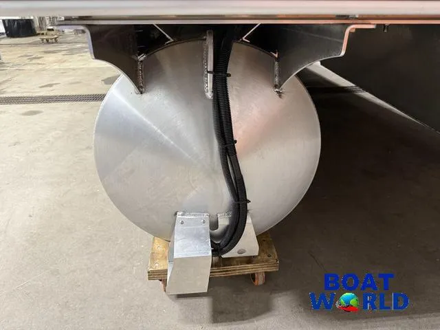 Slide: The Image of Bentley Pontoons Legacy 220 Swingback & Honda 4-Stroke EFI 2026 - 44